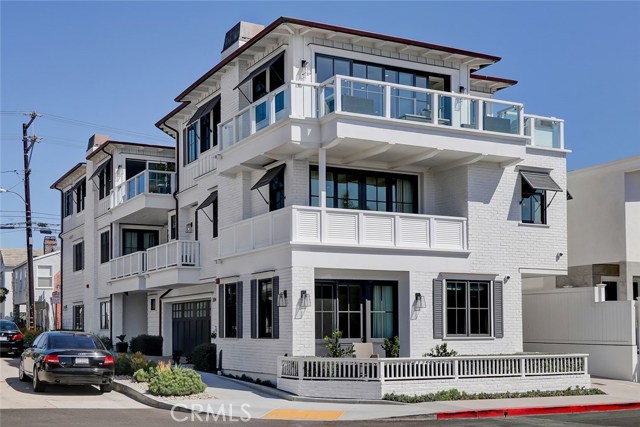 304 3rd Street, Manhattan Beach, California 90266, 4 Bedrooms Bedrooms, ,3 BathroomsBathrooms,Residential,Sold,3rd,SB19234721