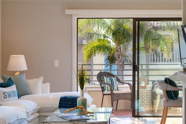 Enjoy the peek-a-boo ocean views!