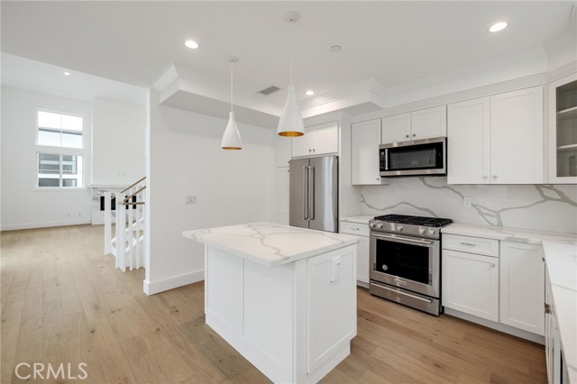 2112 Carnegie Lane, Redondo Beach, California 90278, 5 Bedrooms Bedrooms, ,5 BathroomsBathrooms,Residential,Sold,Carnegie,SB21025437