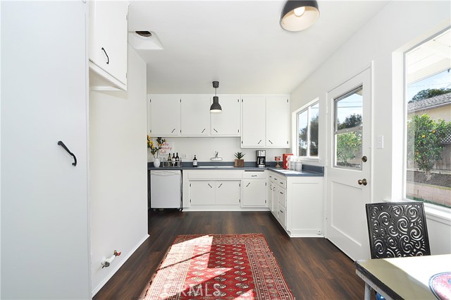 1914 Ripley Avenue, Redondo Beach, California 90278, 3 Bedrooms Bedrooms, ,1 BathroomBathrooms,Residential,Sold,Ripley,SB19023318 1914 Ripley Avenue, Redondo Beach, California 90278, 3 Bedrooms Bedrooms, ,1 BathroomBathrooms,Residential,Sold,Ripley,SB19023318