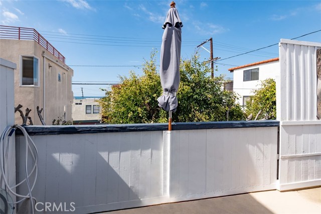 823 Monterey Boulevard, Hermosa Beach, California 90254, 3 Bedrooms Bedrooms, ,2 BathroomsBathrooms,Residential,Sold,Monterey,SB19053974