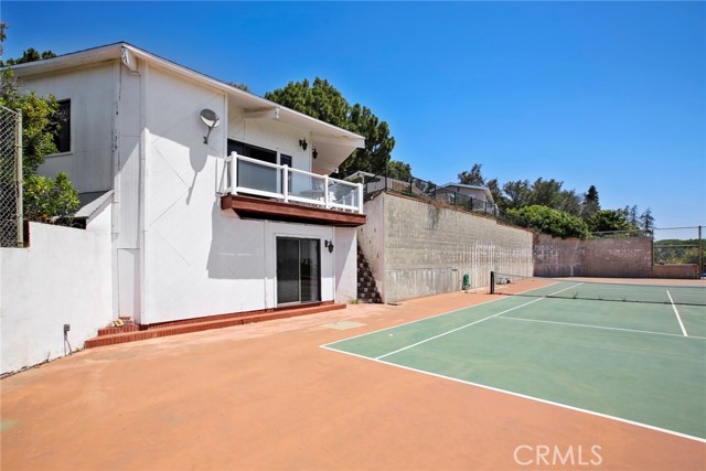 3015 Crest Road, Rancho Palos Verdes, California 90275, 2 Bedrooms Bedrooms, ,Residential,Sold,Crest,NP17144432