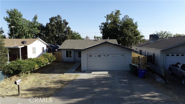 Detail Gallery Image 1 of 1 For 15 E Laurel Ave, Porterville,  CA 93257 - 3 Beds | 2 Baths