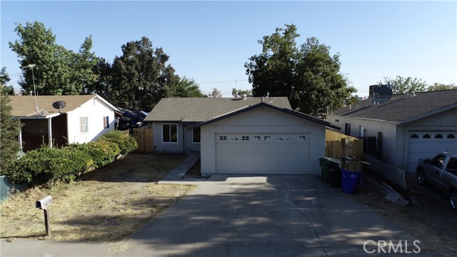 Detail Gallery Image 1 of 1 For 15 E Laurel Ave, Porterville,  CA 93257 - 3 Beds | 2 Baths