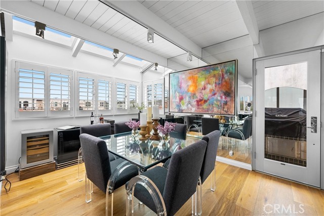 712 Highland Avenue, Manhattan Beach, California 90266, 3 Bedrooms Bedrooms, ,4 BathroomsBathrooms,Residential,Sold,Highland,SB21087613