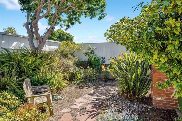 2833 Valley Drive, Manhattan Beach, California 90266, 2 Bedrooms Bedrooms, ,2 BathroomsBathrooms,Residential,Sold,Valley,SB20124280