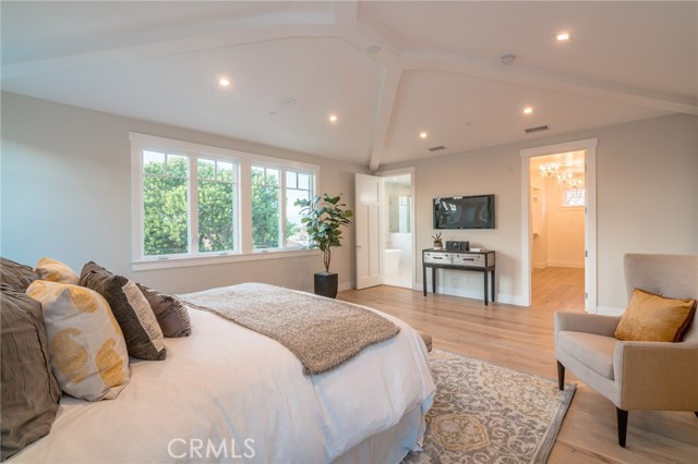 1457 18th Street, Manhattan Beach, California 90266, 5 Bedrooms Bedrooms, ,2 BathroomsBathrooms,Residential,Sold,18th,SB17091633