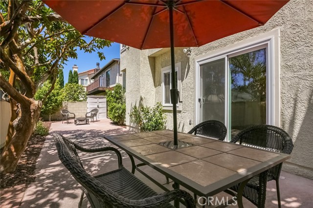 2220 Clark Lane, Redondo Beach, California 90278, 3 Bedrooms Bedrooms, ,3 BathroomsBathrooms,Residential,Sold,Clark,SB18100166