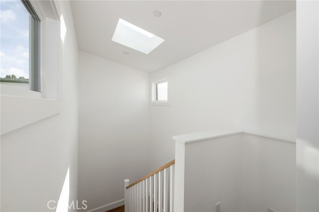 2114 Carnegie Lane, Redondo Beach, California 90278, 4 Bedrooms Bedrooms, ,4 BathroomsBathrooms,Residential,Sold,Carnegie,SB21029726