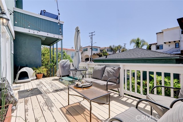 978 5th Street, Hermosa Beach, California 90254, ,Residential Income,Sold,5th,SB21084291