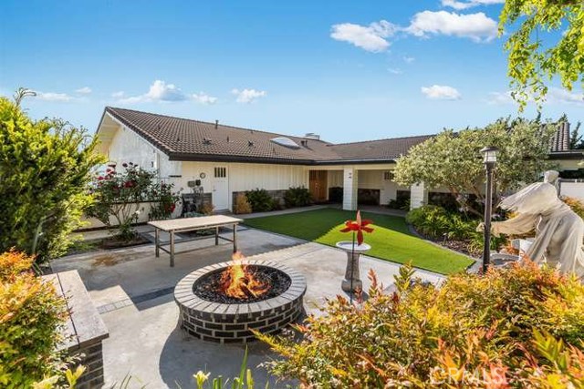 Front Courtyard / Fire Pit