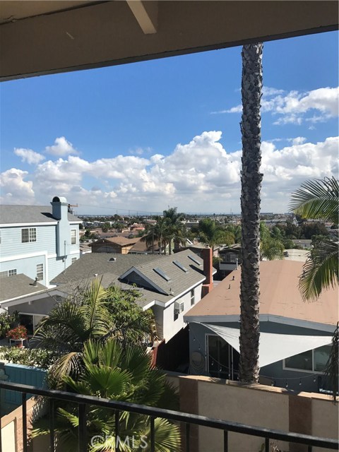 1620 Carver Street, Redondo Beach, California 90278, 4 Bedrooms Bedrooms, ,2 BathroomsBathrooms,Residential,Sold,Carver,PV18194548 1620 Carver Street, Redondo Beach, California 90278, 4 Bedrooms Bedrooms, ,2 BathroomsBathrooms,Residential,Sold,Carver,PV18194548