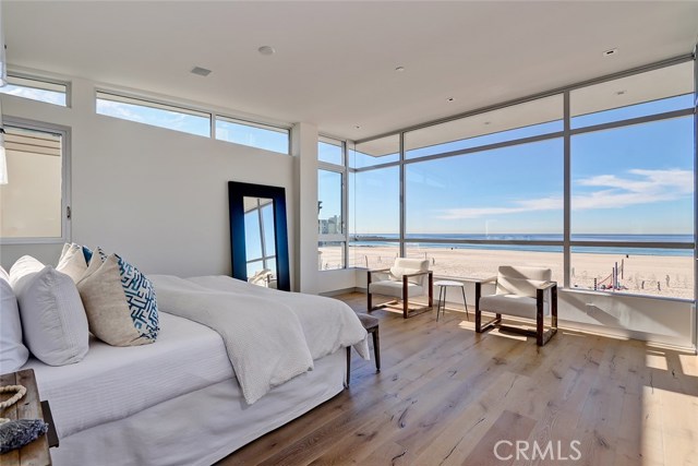 60 The Strand, Hermosa Beach, California 90254, 4 Bedrooms Bedrooms, ,2 BathroomsBathrooms,Residential,Sold,The Strand,SB18295909