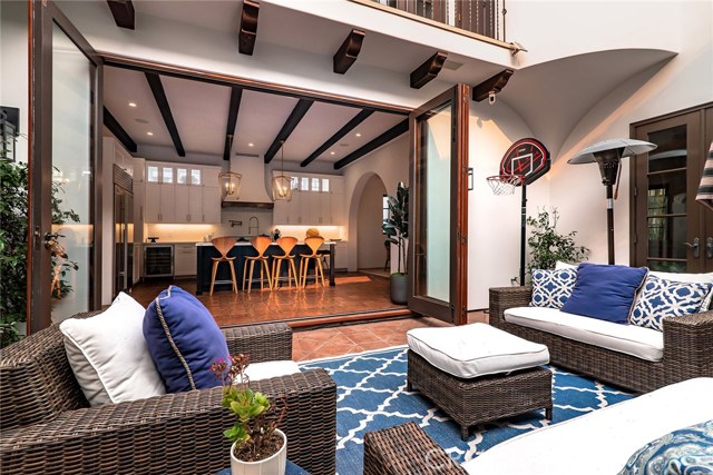 708 Marine Avenue, Manhattan Beach, California 90266, 4 Bedrooms Bedrooms, ,4 BathroomsBathrooms,Residential,Sold,Marine,SB20193991