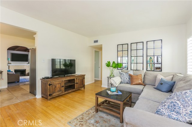 2621 Voorhees Avenue, Redondo Beach, California 90278, 3 Bedrooms Bedrooms, ,2 BathroomsBathrooms,Residential,Sold,Voorhees,SB17083243