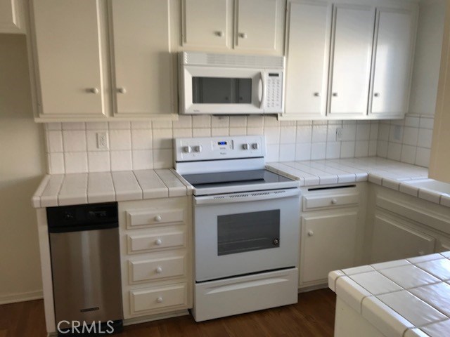 6300 Ridgeglade Court, Rancho Palos Verdes, California 90275, 2 Bedrooms Bedrooms, ,2 BathroomsBathrooms,Residential,Sold,Ridgeglade,PV18097720