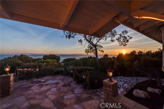 3 Cinnamon Lane, Rancho Palos Verdes, California 90275, 4 Bedrooms Bedrooms, ,3 BathroomsBathrooms,Residential,Sold,Cinnamon,PV18009862