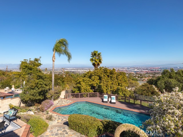 4120 Lorraine Road, Rancho Palos Verdes, California 90275, 5 Bedrooms Bedrooms, ,5 BathroomsBathrooms,Residential,Sold,Lorraine,PV21032609