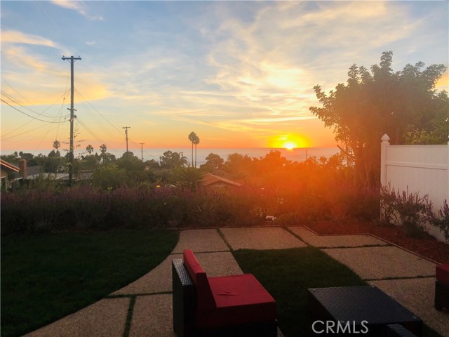 28277 Trailriders Drive, Rancho Palos Verdes, California 90275, 4 Bedrooms Bedrooms, ,1 BathroomBathrooms,Residential,Sold,Trailriders,PV18254809