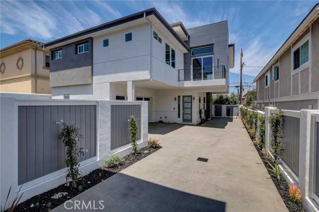 2207 Gates Avenue, Redondo Beach, California 90278, 4 Bedrooms Bedrooms, ,3 BathroomsBathrooms,Residential,Sold,Gates,PV18093744