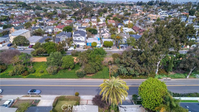 2132 Ardmore Avenue, Manhattan Beach, California 90266, 5 Bedrooms Bedrooms, ,2 BathroomsBathrooms,Residential,Sold,Ardmore,SB18050681