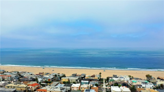 329 4th Street, Manhattan Beach, California 90266, 3 Bedrooms Bedrooms, ,2 BathroomsBathrooms,Residential,Sold,4th,SB20090773