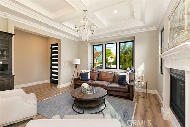 1934 Robinson Street, Redondo Beach, California 90278, 5 Bedrooms Bedrooms, ,4 BathroomsBathrooms,Residential,Sold,Robinson,OC19044344