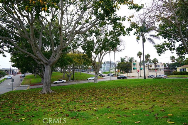 632 Vincent Park, Redondo Beach, California 90277, ,Residential Income,Sold,Vincent Park,SB18047937