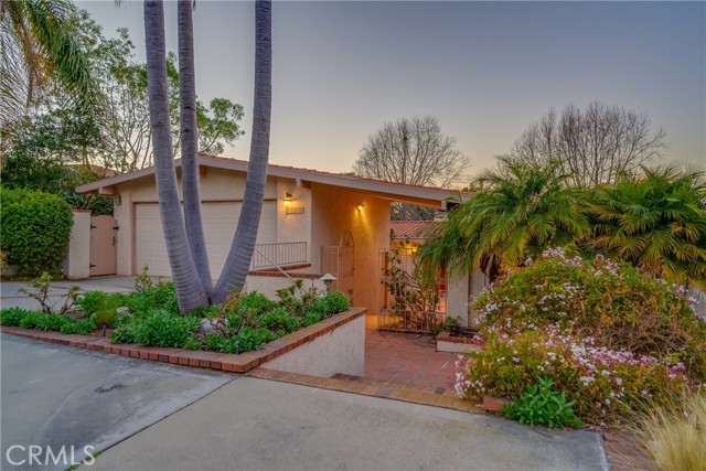 2105 Via Estudillo, Palos Verdes Estates, California 90274, 4 Bedrooms Bedrooms, ,2 BathroomsBathrooms,Residential,Sold,Via Estudillo,PV21049061