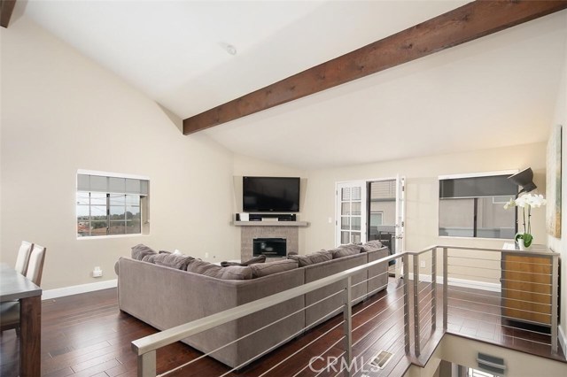 106 Lucia Avenue, Redondo Beach, California 90277, 2 Bedrooms Bedrooms, ,2 BathroomsBathrooms,Residential,Sold,Lucia,SB18128269