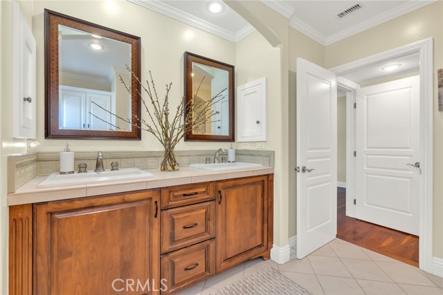 2727 Alvord Lane, Redondo Beach, California 90278, 3 Bedrooms Bedrooms, ,2 BathroomsBathrooms,Residential,Sold,Alvord,SB21067765