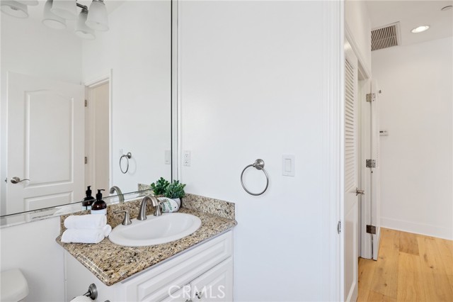 2518 Grant Avenue, Redondo Beach, California 90278, 3 Bedrooms Bedrooms, ,2 BathroomsBathrooms,Residential,Sold,Grant,SB21052990