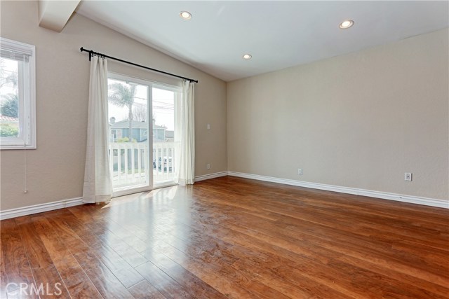 1217 24th Street, Hermosa Beach, California 90254, 3 Bedrooms Bedrooms, ,3 BathroomsBathrooms,Residential,Sold,24th,SB18287542