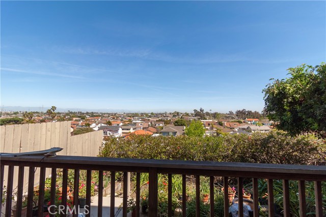 428 Prospect Avenue, Redondo Beach, California 90277, 4 Bedrooms Bedrooms, ,3 BathroomsBathrooms,Residential,Sold,Prospect,SB17070260