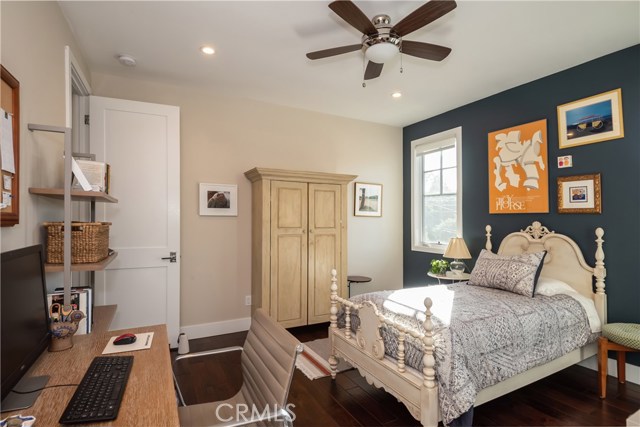 756 36th Street, Manhattan Beach, California 90266, 6 Bedrooms Bedrooms, ,3 BathroomsBathrooms,Residential,Sold,36th,SB20029845