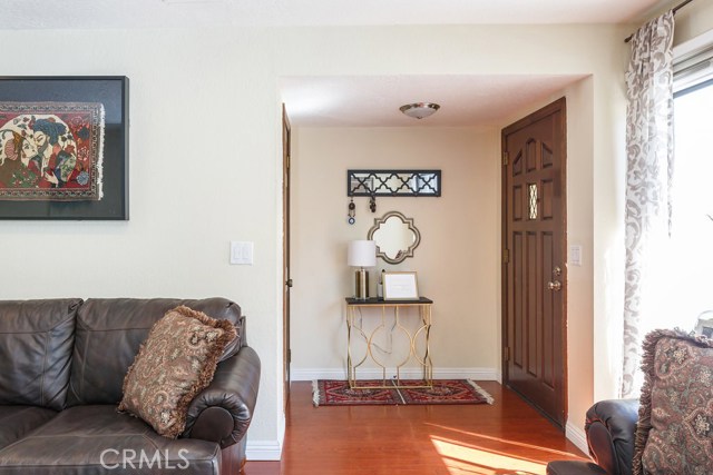 1140 Manhattan Beach Boulevard, Manhattan Beach, California 90266, 2 Bedrooms Bedrooms, ,3 BathroomsBathrooms,Residential,Sold,Manhattan Beach,SB17069886