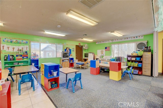 National Trails, 92342, ,Commercial,For Sale,National Trails,CV20180821