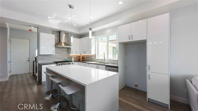 1700 Carlson Ln, Redondo Beach, California 90278, 3 Bedrooms Bedrooms, ,3 BathroomsBathrooms,Residential,Sold,Carlson Ln,PV20186128