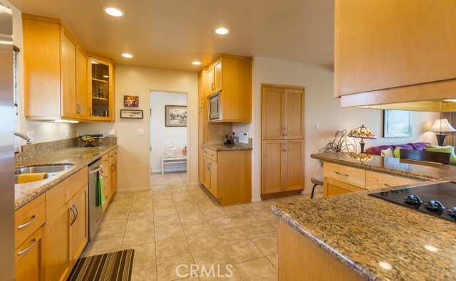 2163 Mendon Drive, Rancho Palos Verdes, California 90275, 3 Bedrooms Bedrooms, ,3 BathroomsBathrooms,Residential,Sold,Mendon,SB17080762