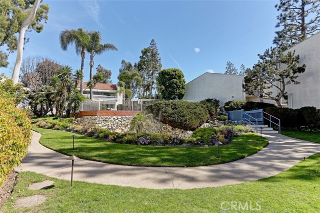 800 Camino Real, Redondo Beach, California 90277, 2 Bedrooms Bedrooms, ,2 BathroomsBathrooms,Residential,Sold,Camino Real,SB21118912