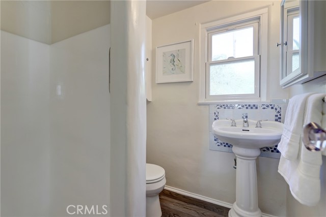 3905 Crest Drive, Manhattan Beach, California 90266, 3 Bedrooms Bedrooms, ,Residential,Sold,Crest,SB19240278