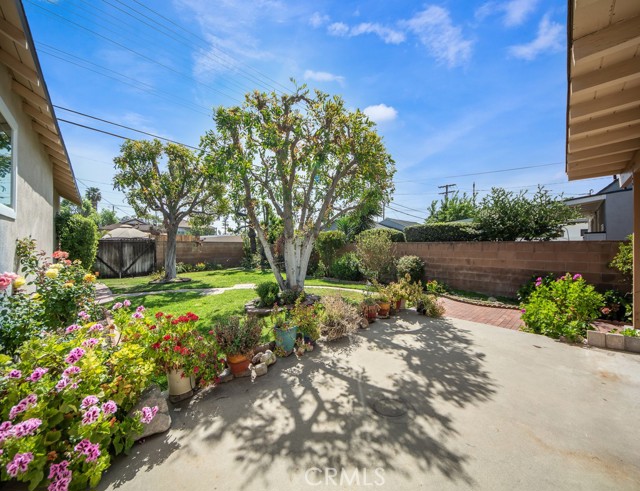 4 Bed Home for Sale in Burbank, California