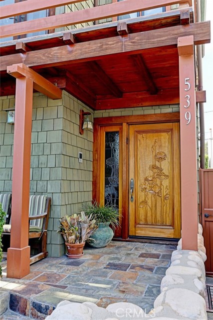 539 4th Street, Manhattan Beach, California 90266, 4 Bedrooms Bedrooms, ,3 BathroomsBathrooms,Residential,Sold,4th,SB21030047