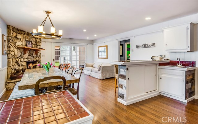 1609 Walnut Avenue, Manhattan Beach, California 90266, 3 Bedrooms Bedrooms, ,2 BathroomsBathrooms,Residential,Sold,Walnut,PV19052145