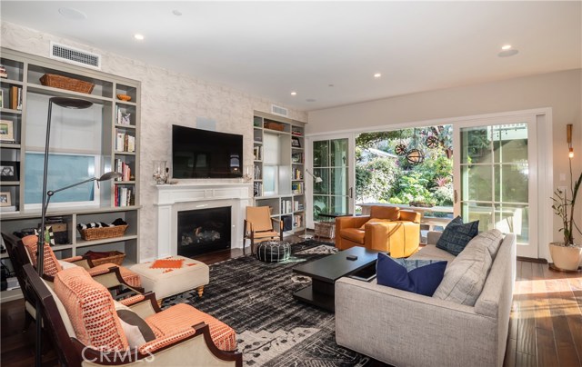 756 36th Street, Manhattan Beach, California 90266, 6 Bedrooms Bedrooms, ,3 BathroomsBathrooms,Residential,Sold,36th,SB20029845