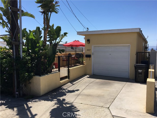 447 Gentry Street, Hermosa Beach, California 90254, 2 Bedrooms Bedrooms, ,1 BathroomBathrooms,Residential,Sold,Gentry,SB17088954