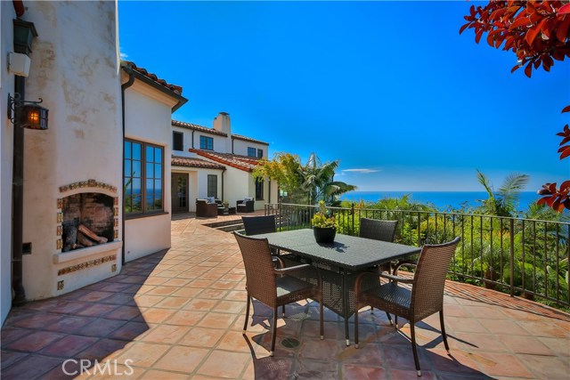 1501 Via Montemar, Palos Verdes Estates, California 90274, 4 Bedrooms Bedrooms, ,3 BathroomsBathrooms,Residential,Sold,Via Montemar,SB18239705