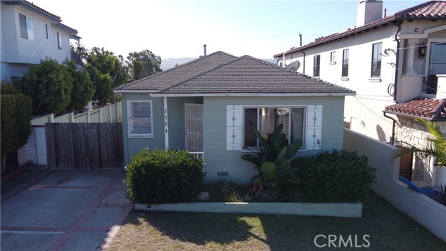 708 Rita Street, Redondo Beach, California 90277, 3 Bedrooms Bedrooms, ,2 BathroomsBathrooms,Residential,Sold,Rita,SB20235816