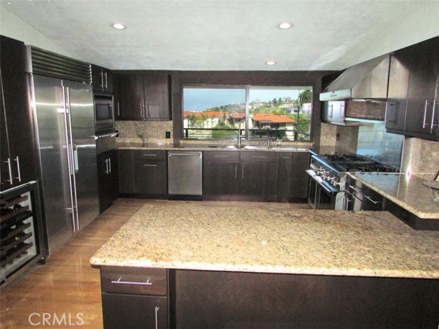 1413 Via Davalos, Palos Verdes Estates, California 90274, 5 Bedrooms Bedrooms, ,2 BathroomsBathrooms,Residential,Sold,Via Davalos,PV21028536