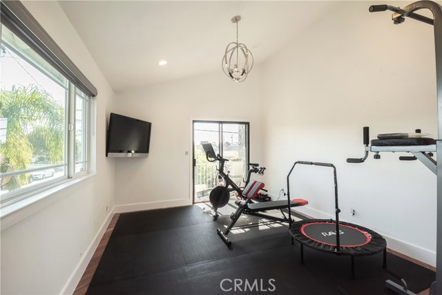 2314 Robinson Street, Redondo Beach, California 90278, 4 Bedrooms Bedrooms, ,3 BathroomsBathrooms,Residential,Sold,Robinson,SB20254263
